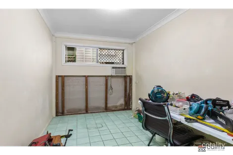Property photo of 306 Severin Street Parramatta Park QLD 4870
