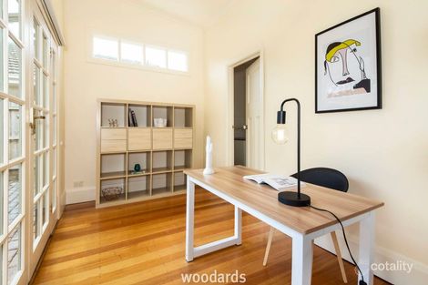 Property photo of 18 James Street Glen Huntly VIC 3163