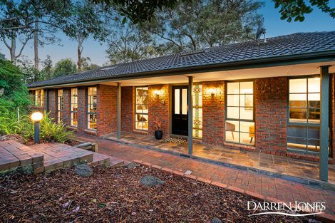Property photo of 10 Lantana Close Greensborough VIC 3088