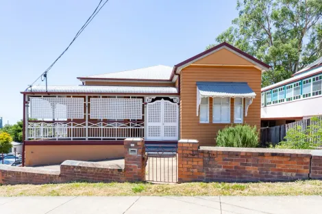 36 Waghorn St, Ipswich, QLD 4305