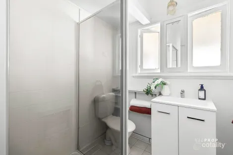 Property photo of 99 Woolton Avenue Thornbury VIC 3071