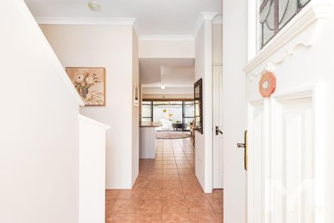 Property photo of 2 Roscommon Crescent Beaconsfield WA 6162