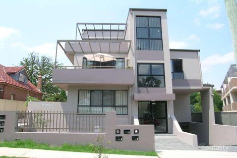 Property photo of 20 Redbank Road Northmead NSW 2152