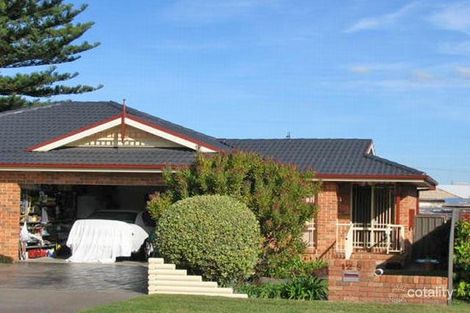 12b Gross Ave, Umina Beach, NSW 2257