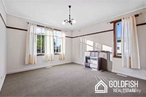 Property photo of 36 Marigold Street Wendouree VIC 3355