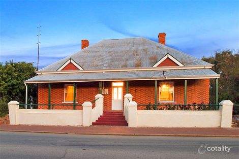 9 South St, York, WA 6302