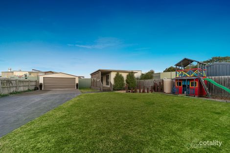 Property photo of 18 Makitti Close Tooradin VIC 3980