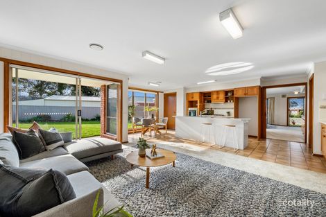 Property photo of 9 Benari Court Grovedale VIC 3216