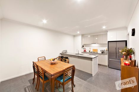 Property photo of 21 Curran Drive Officer VIC 3809