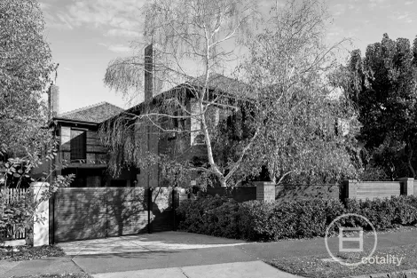2/1 Garden Ct, Elwood, VIC 3184