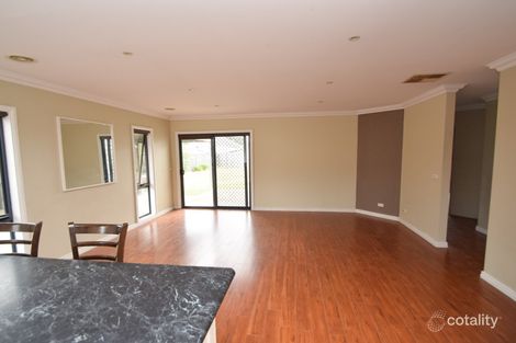 Property photo of 5 Hamilton Crescent Wangaratta VIC 3677