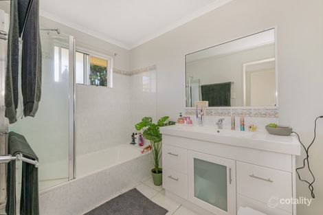 Property photo of 10 Henry Court Beaconsfield QLD 4740