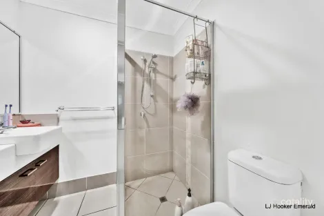 Property photo of 4/8 Hillcrest Street Emerald QLD 4720
