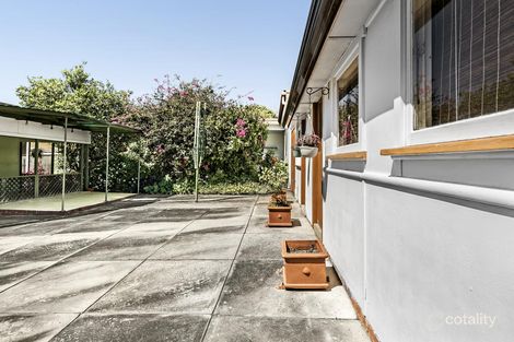 Property photo of 14 Orana Crescent Peakhurst Heights NSW 2210