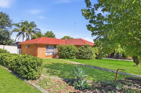 2 Strauss Rd, St Clair, NSW 2759