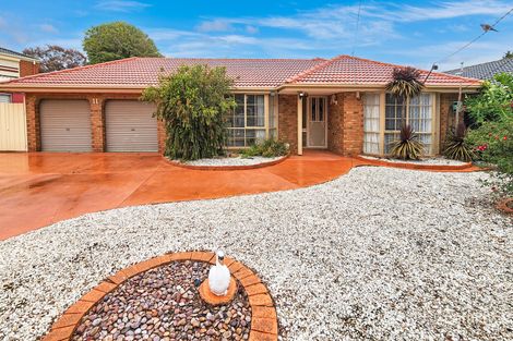 Property photo of 11 Burge Crescent Hoppers Crossing VIC 3029