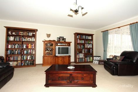 Property photo of 4 Crocker Crescent Loxton SA 5333