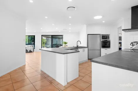 Property photo of 55 Pine County Place Bellbowrie QLD 4070