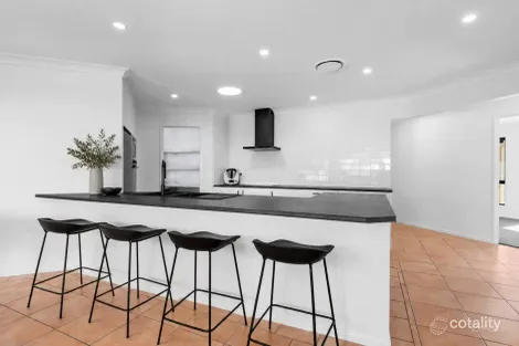 Property photo of 55 Pine County Place Bellbowrie QLD 4070