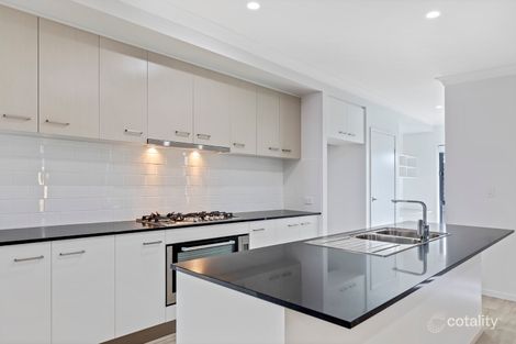 Property photo of 34 Bradley Crescent Nirimba QLD 4551