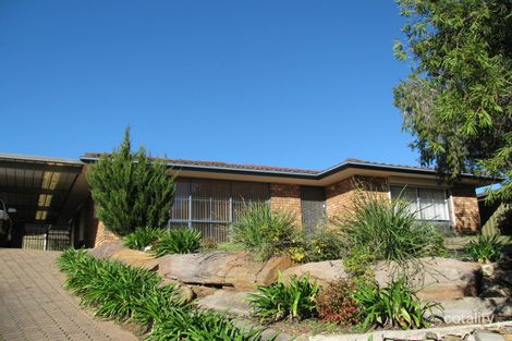 25 Woodswallow Dr, Happy Valley, SA 5159