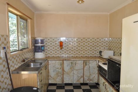 Property photo of 4 Willow Street Woodridge QLD 4114