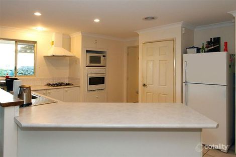 Property photo of 2 Seaflight Court Heathridge WA 6027