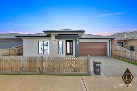 Property photo of 9 Azalea Way Rockbank VIC 3335