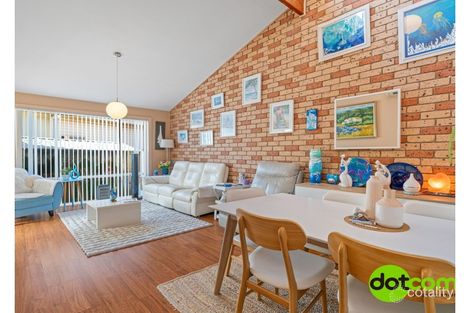 Property photo of 2/2 Cornwall Avenue Gorokan NSW 2263