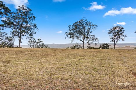 17 Escarpment Ave, Cabarlah, QLD 4352