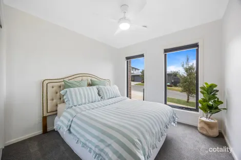 Property photo of 6 Ambience Place Brown Hill VIC 3350