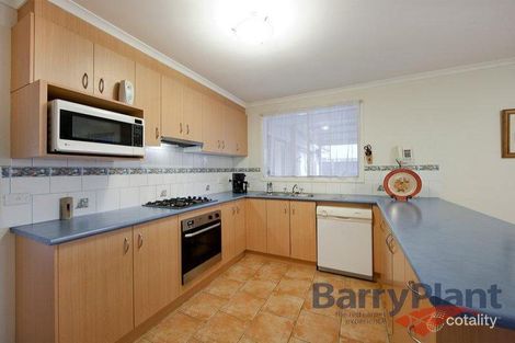 Property photo of 25 May Gibbs Circle Point Cook VIC 3030