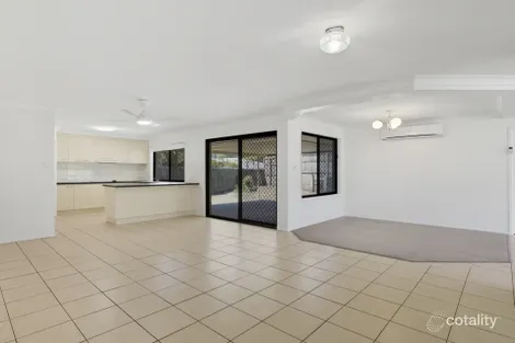 Property photo of 13 Honeygem Place Birkdale QLD 4159