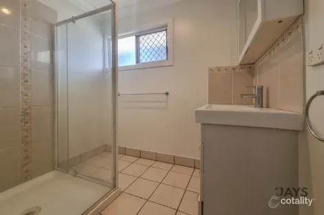 Property photo of 20 Diane Street Townview QLD 4825