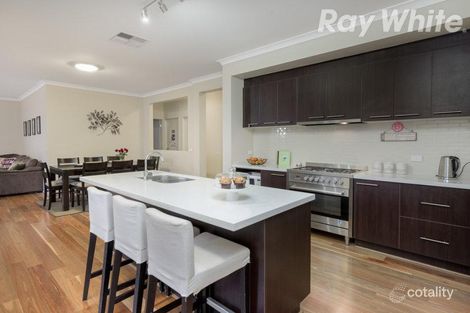 Property photo of 28 Cairn Drive South Morang VIC 3752