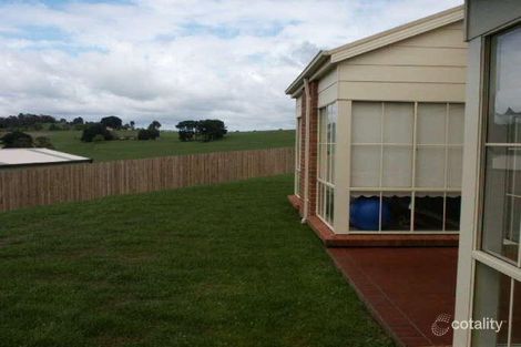Property photo of 15 Bell Park Close Warragul VIC 3820