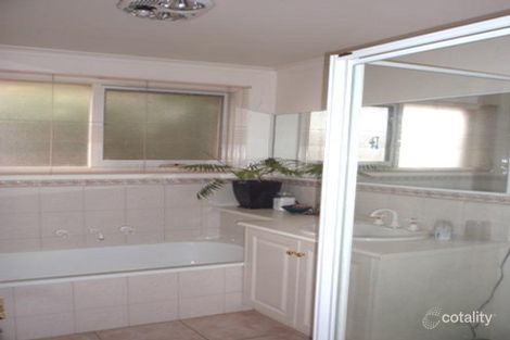 Property photo of 2/14 Minerva Crescent Vermont South VIC 3133