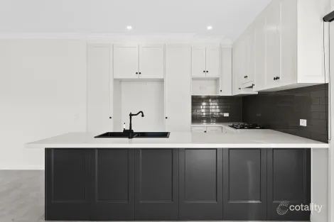 Property photo of 40 Surfleet Place Kiama NSW 2533