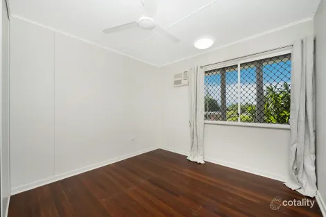 Property photo of 164 Charles Street Cranbrook QLD 4814