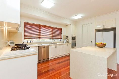 Property photo of 16 Kemp Avenue Mount Waverley VIC 3149