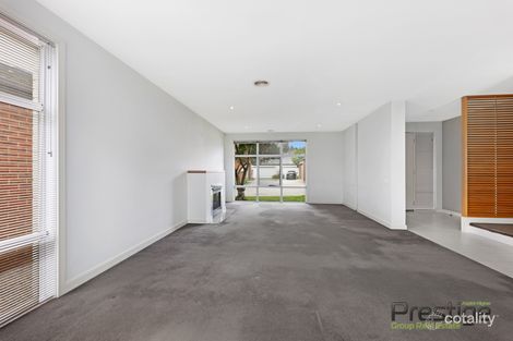Property photo of 2 Bellerine Court Mulgrave VIC 3170