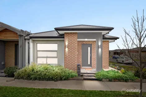 Property photo of 11 Notting Walk Wyndham Vale VIC 3024