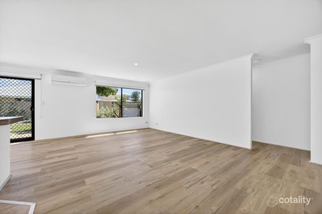 Property photo of 32 Link Way Cooloongup WA 6168