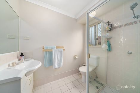 Property photo of 4 Strand Court Kippa-Ring QLD 4021