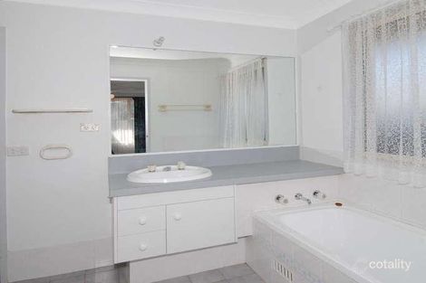 Property photo of 16 Yeldah Drive Horsley NSW 2530