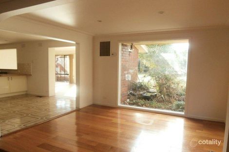 Property photo of 9 Rowitta Drive Glen Waverley VIC 3150