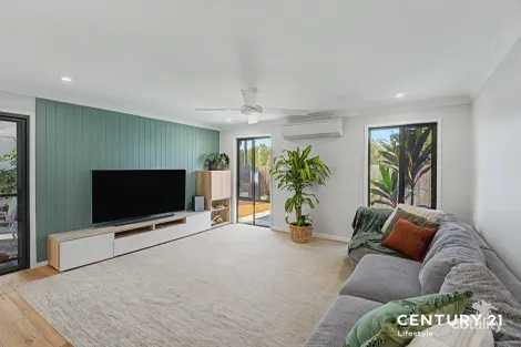 Property photo of 63 Meredith Crescent Baringa QLD 4551