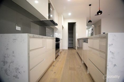 Property photo of 6B Kadir Street Bentleigh East VIC 3165