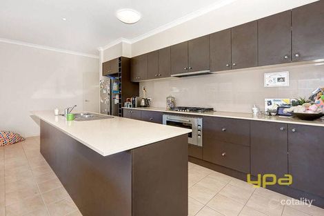 Property photo of 6 Pepper Tree Court Caroline Springs VIC 3023
