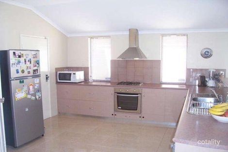 Property photo of 48 Lowlands Crescent Secret Harbour WA 6173